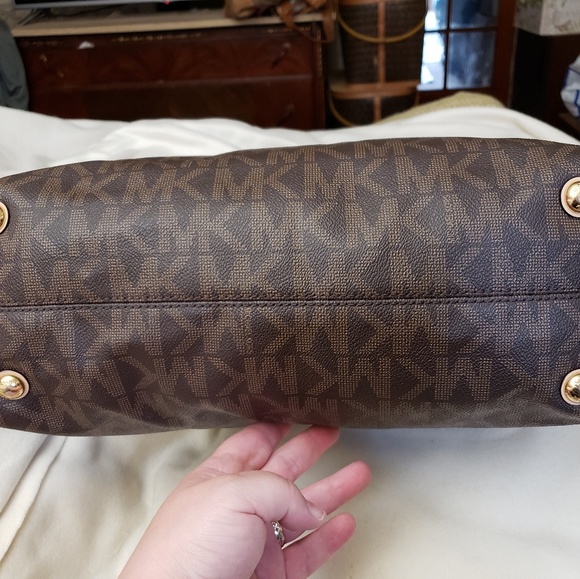 Michael Kors Monogram Brown Convertable - Picture 6 of 8